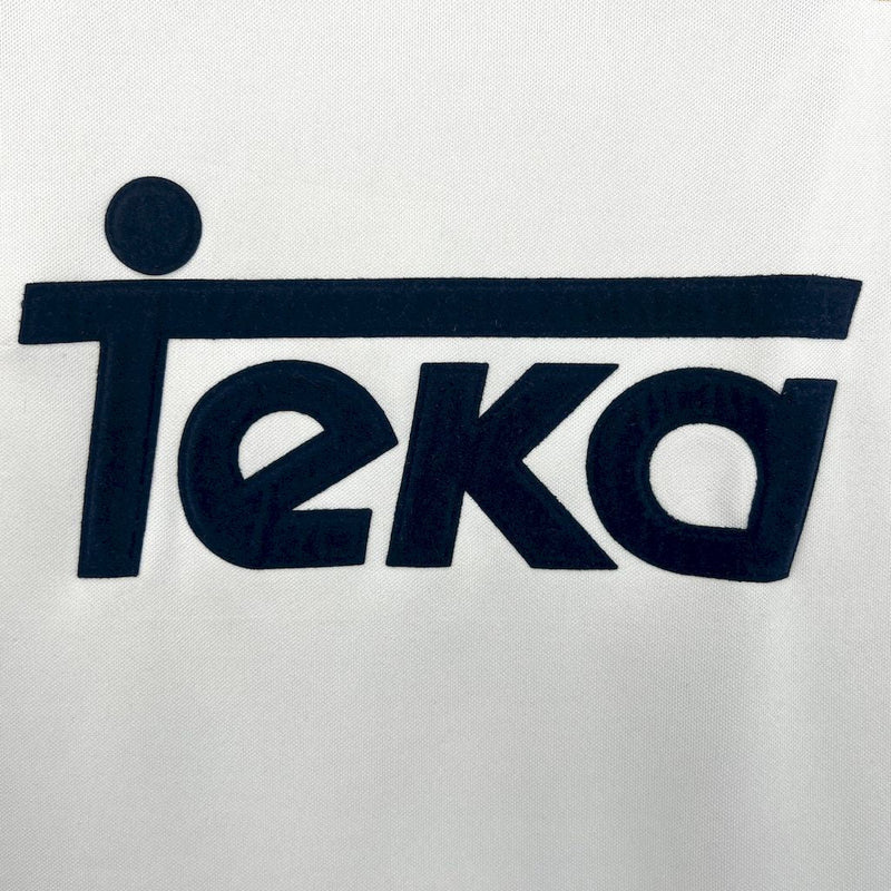 Camiseta do Real Madrid Retrô 2000/01 Home