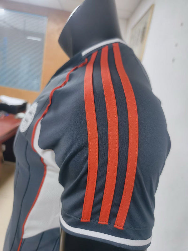 Jersey Bayern 25/26 Player US Pack